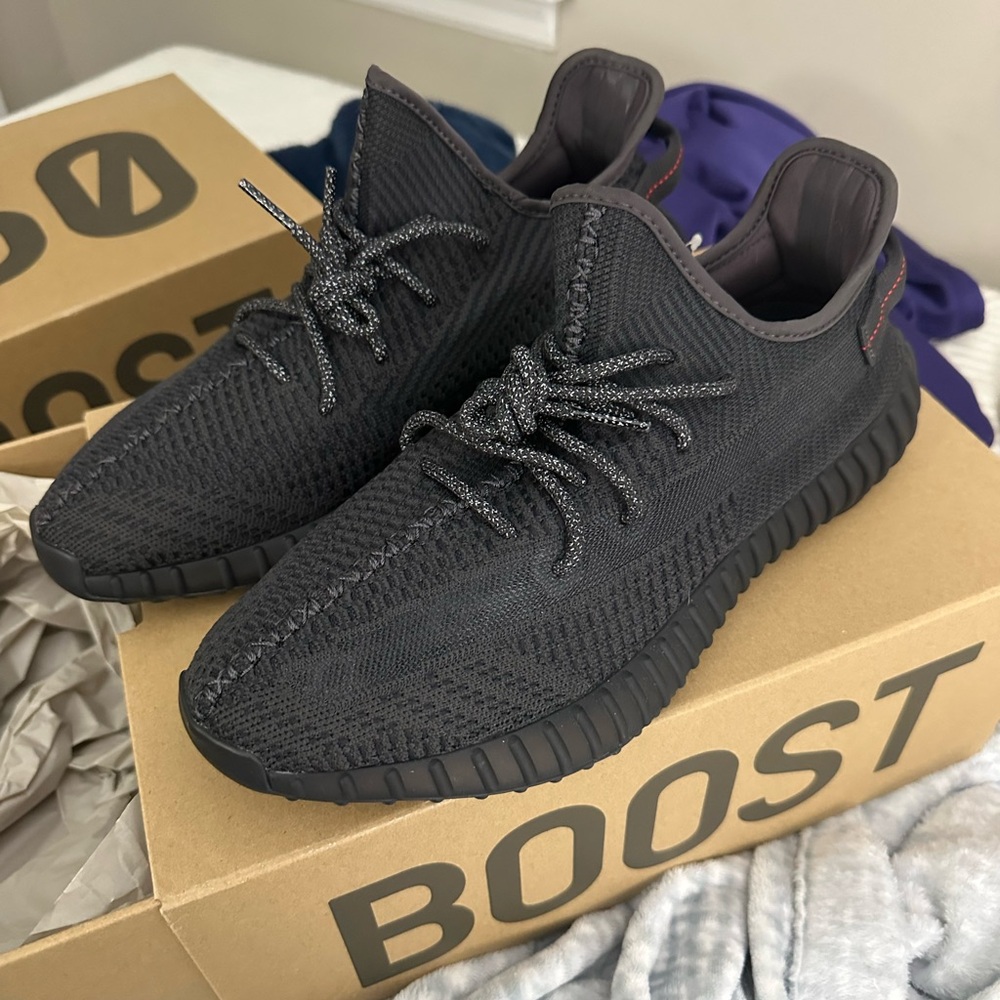 NWT Adidas Yeezy Boost 350 V2 Black (Non-Reflective)